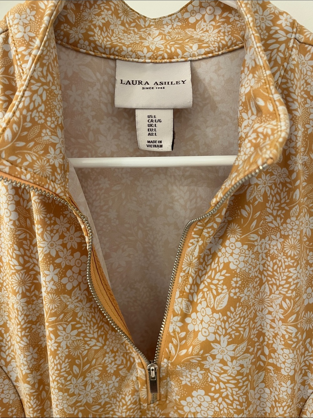 Gorpcore Floral Quarter-Zip Jacket - Loose Fitting, Lightweight, Comfortable